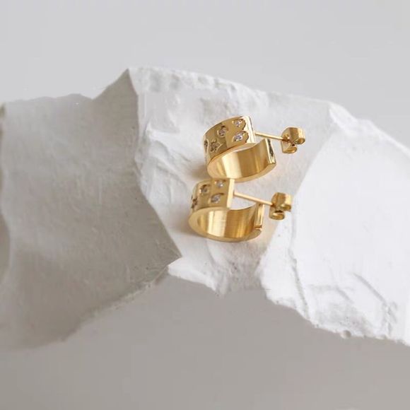 18K Gold Plated Diamond CZ Brilliant Star Small Hoop Earrings - Picture 10 of 10